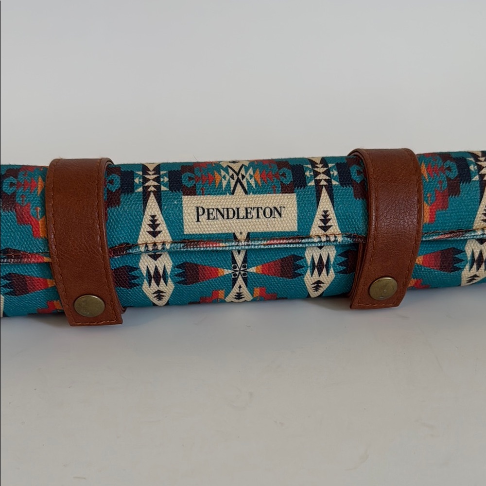 New Pendleton Backgammon Travel Roll-Up Game Camping Chief Joseph Blanket Gift - Picture 4 of 8